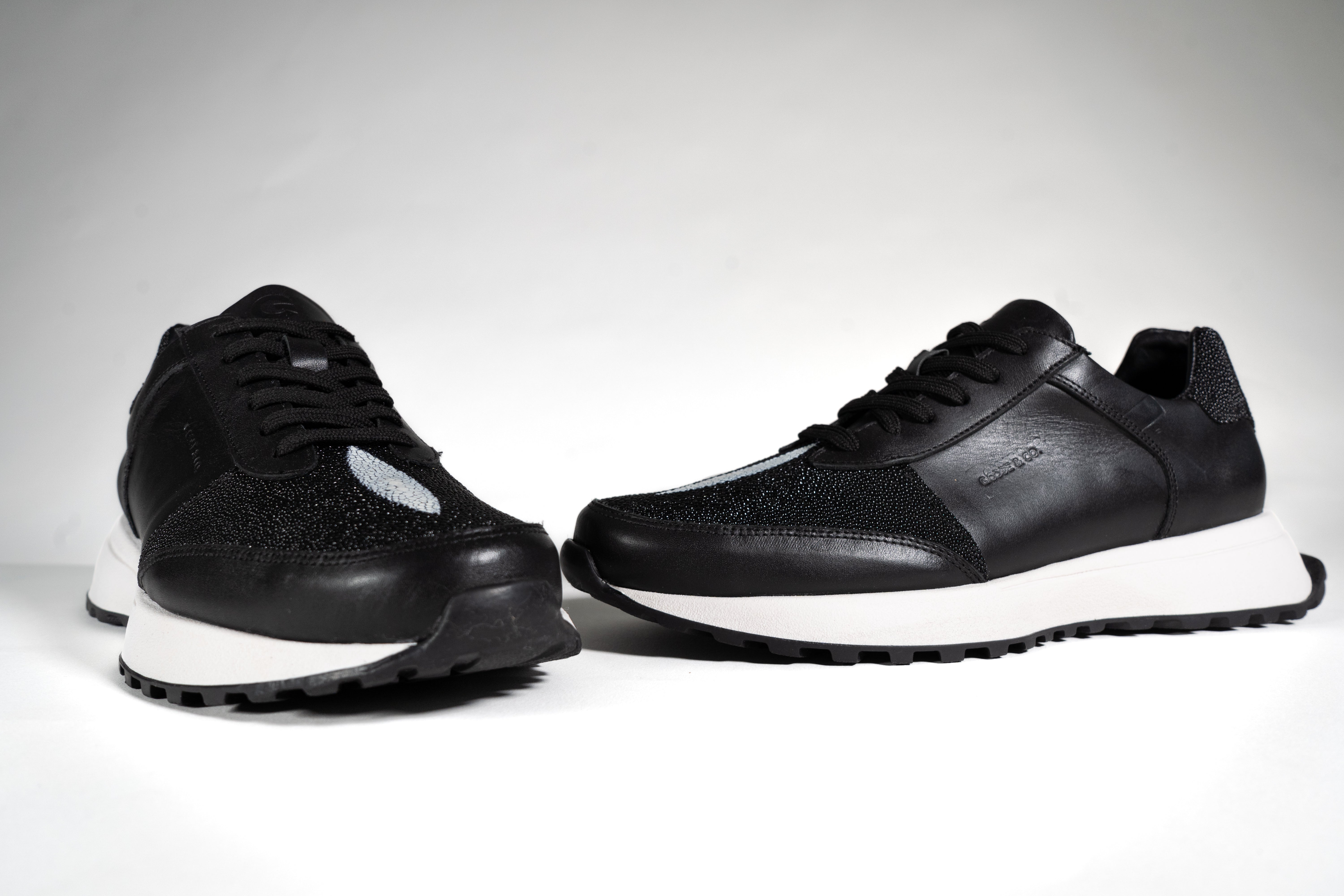 GOOSE ICONS – Founder in Leather & Black Stingray (🔒 Preorder to unlock)