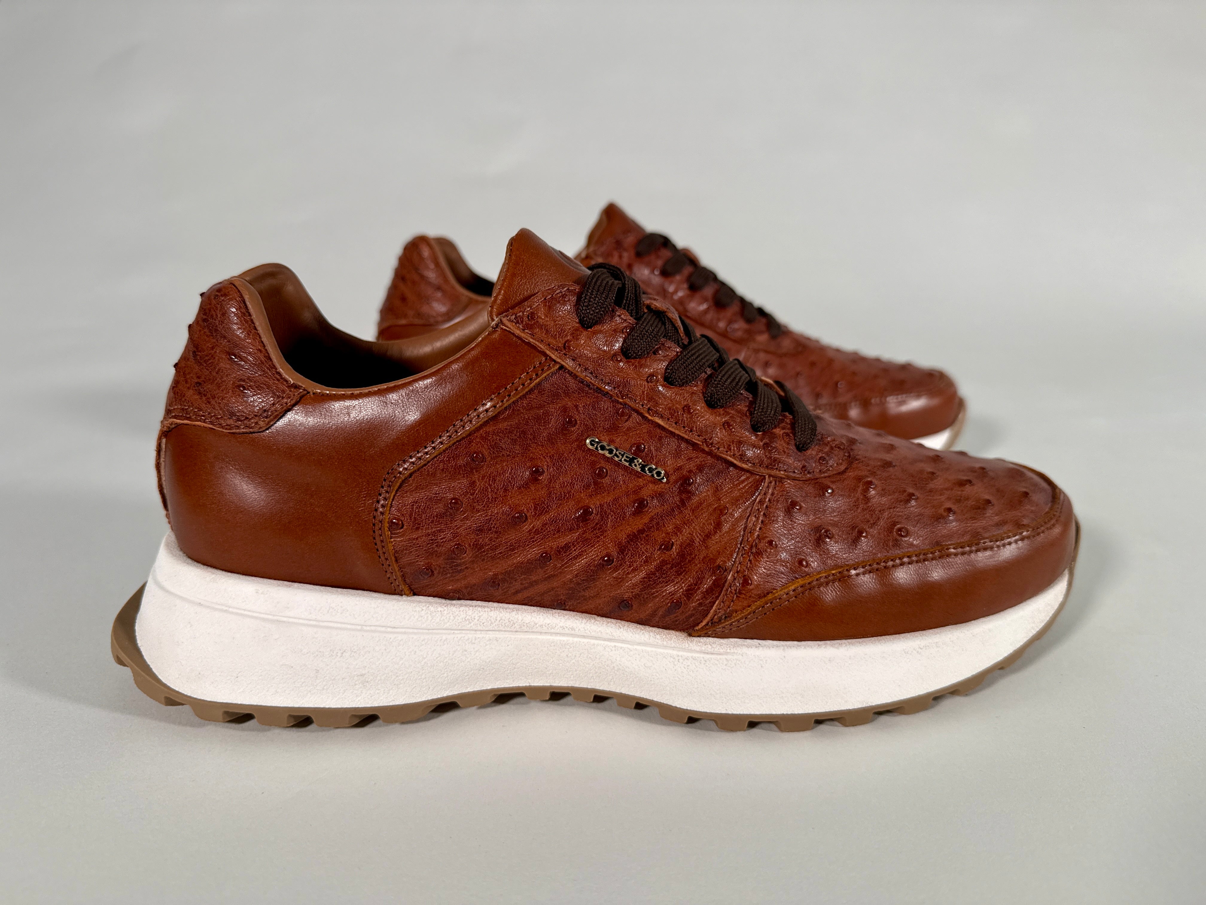 GOOSE ICONS – Founder in Leather & Cognac Ostrich